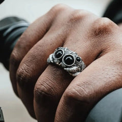Cuddlebug Ring