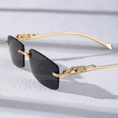 Blacklitâ„?Panther Shades