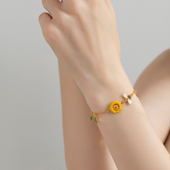 18K Sweet Temperament Little Bee Sunflower Enamel Bracelet