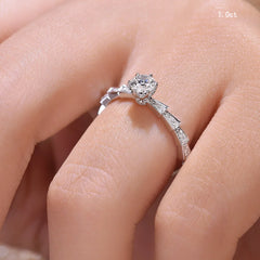 DEDEJILL Sweet Dreams S925 Silver Plated White Gold Moissanite Women's Ring - 0.5 Carat Grade D
