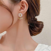 Dainty Crystal Daisy Flower Necklace Earrings Set