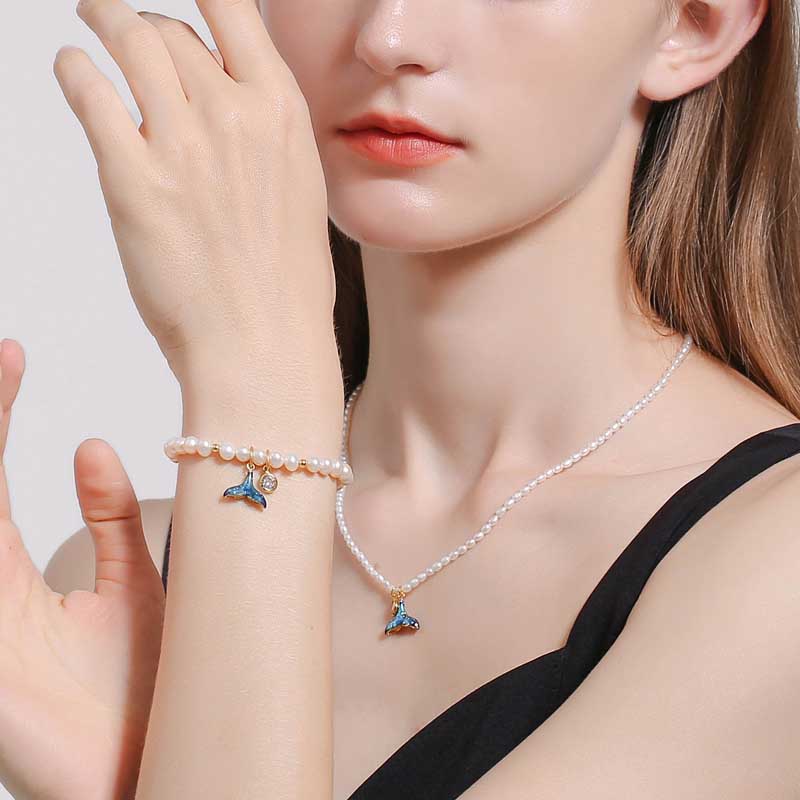 18K Illusiory Color Fishtail  Pearls Simple Shiny Enamel Bracelets