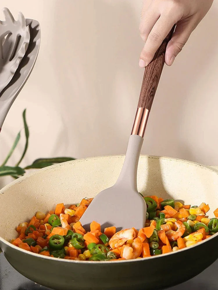 CulinaryWoodâ„?12pc Cooking Utensil Set