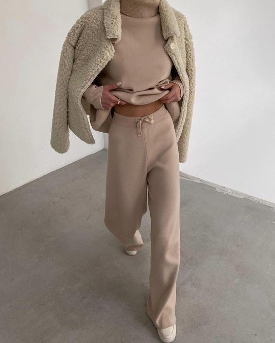 Oversized Turtleneck  Sweatshirt  & Pants set
