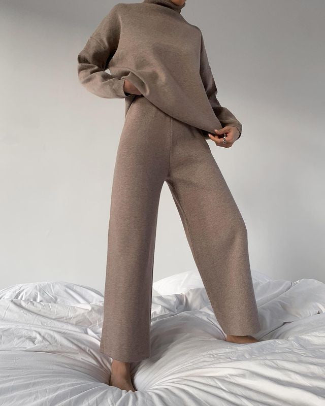 Oversized Turtleneck  Sweatshirt  & Pants set