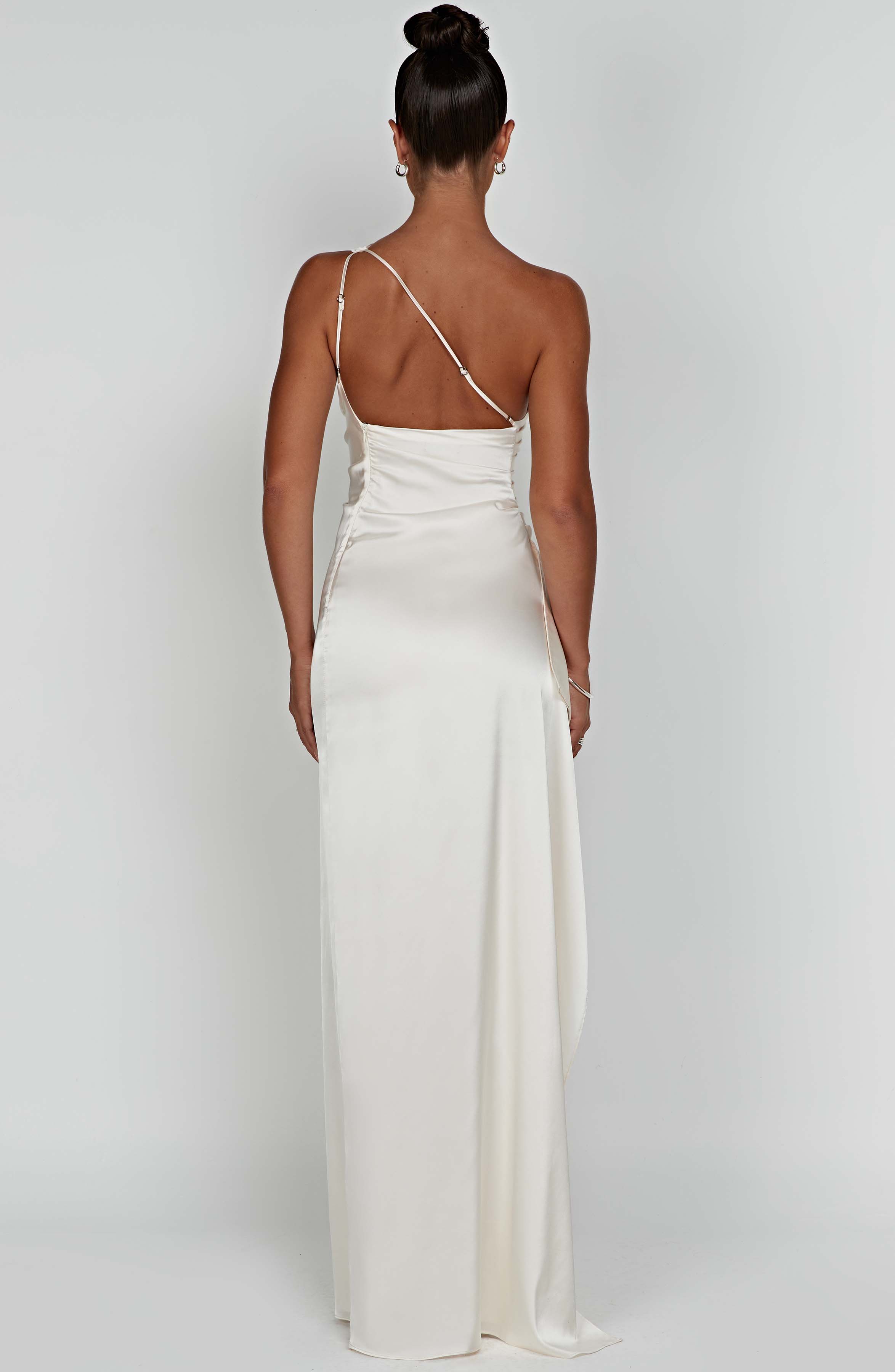 Ariel Maxi Dress - Ivory uberjewellery Ariel Maxi Dress - Ivory uberjewellery