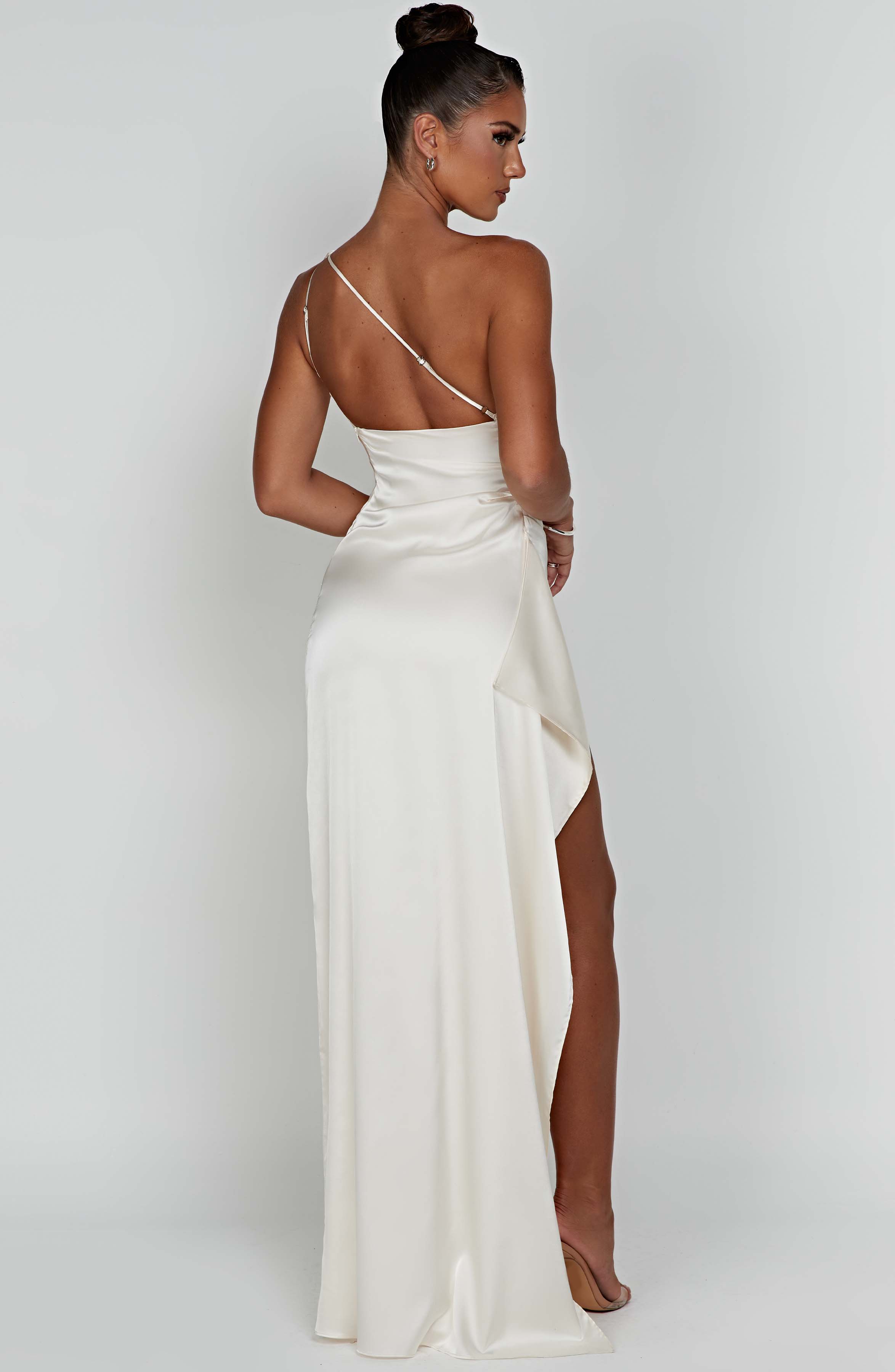 Ariel Maxi Dress - Ivory uberjewellery Ariel Maxi Dress - Ivory uberjewellery