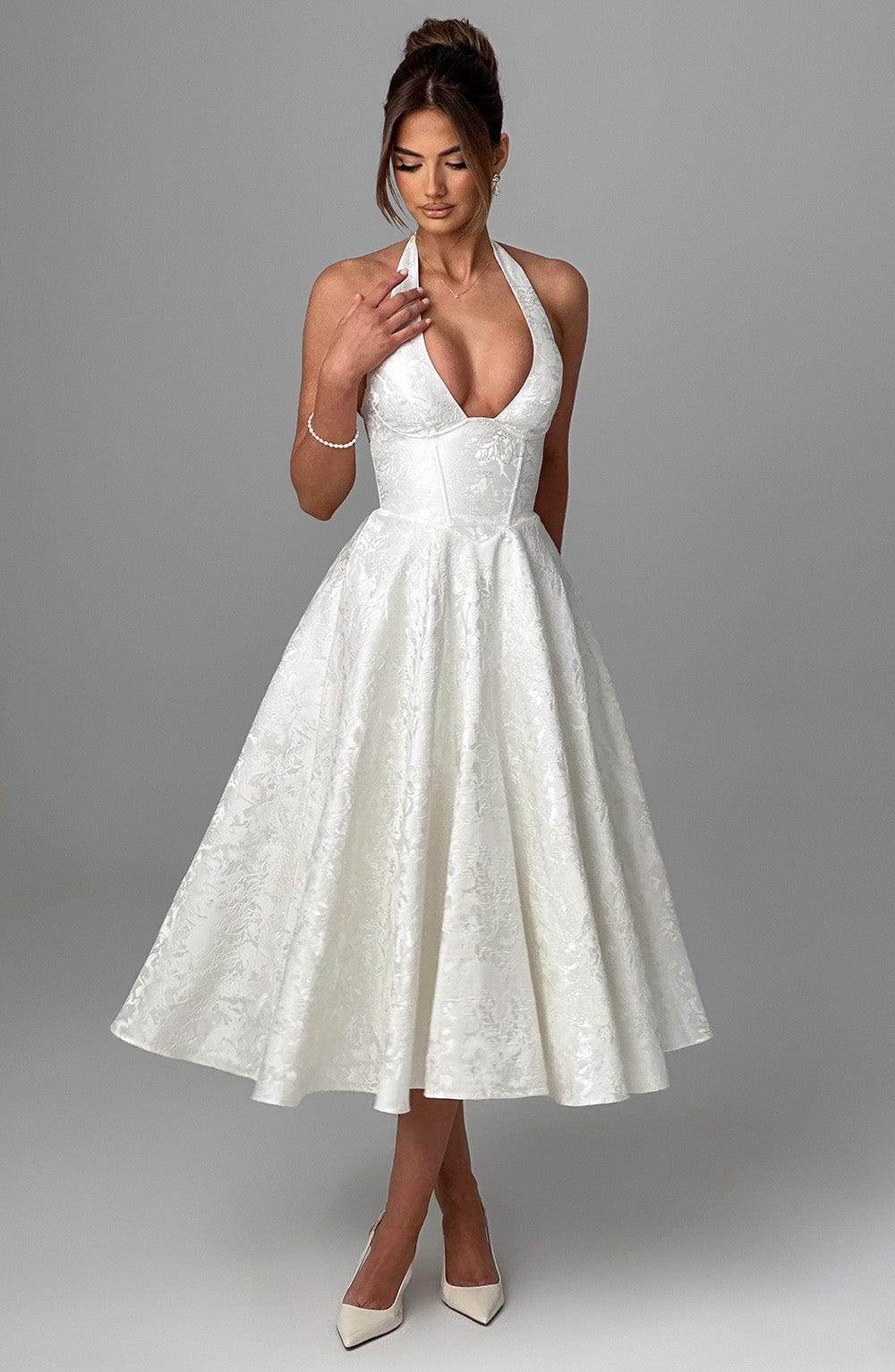 effie midi dress Baroque Corset Bodice featuring a sleeveless square neckline with wide shoulder straps Floral Puff Sleeve Wrap Midi