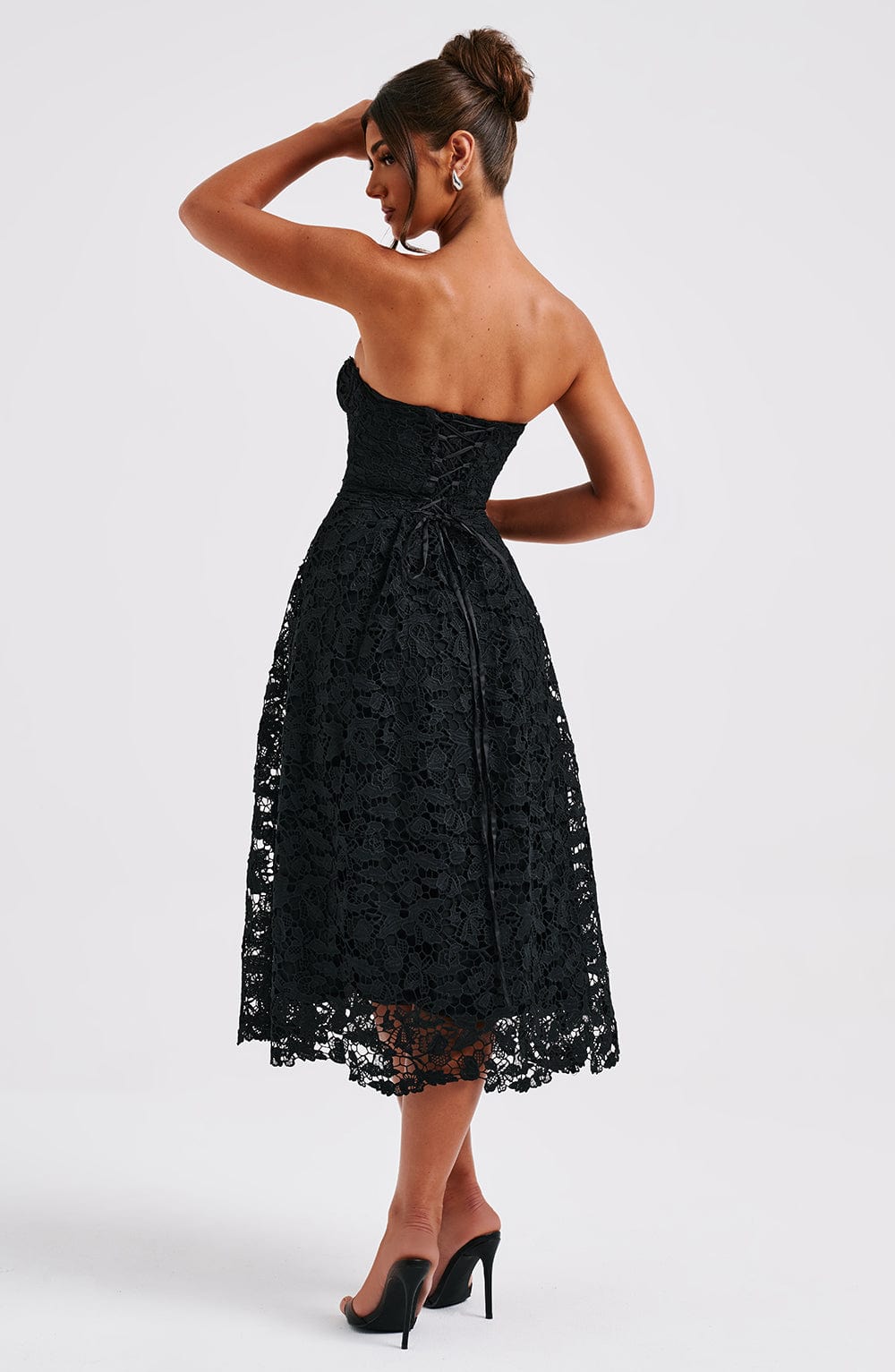 Ishani Midikleid - Schwarz