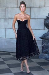 Ishani Midikleid - Schwarz