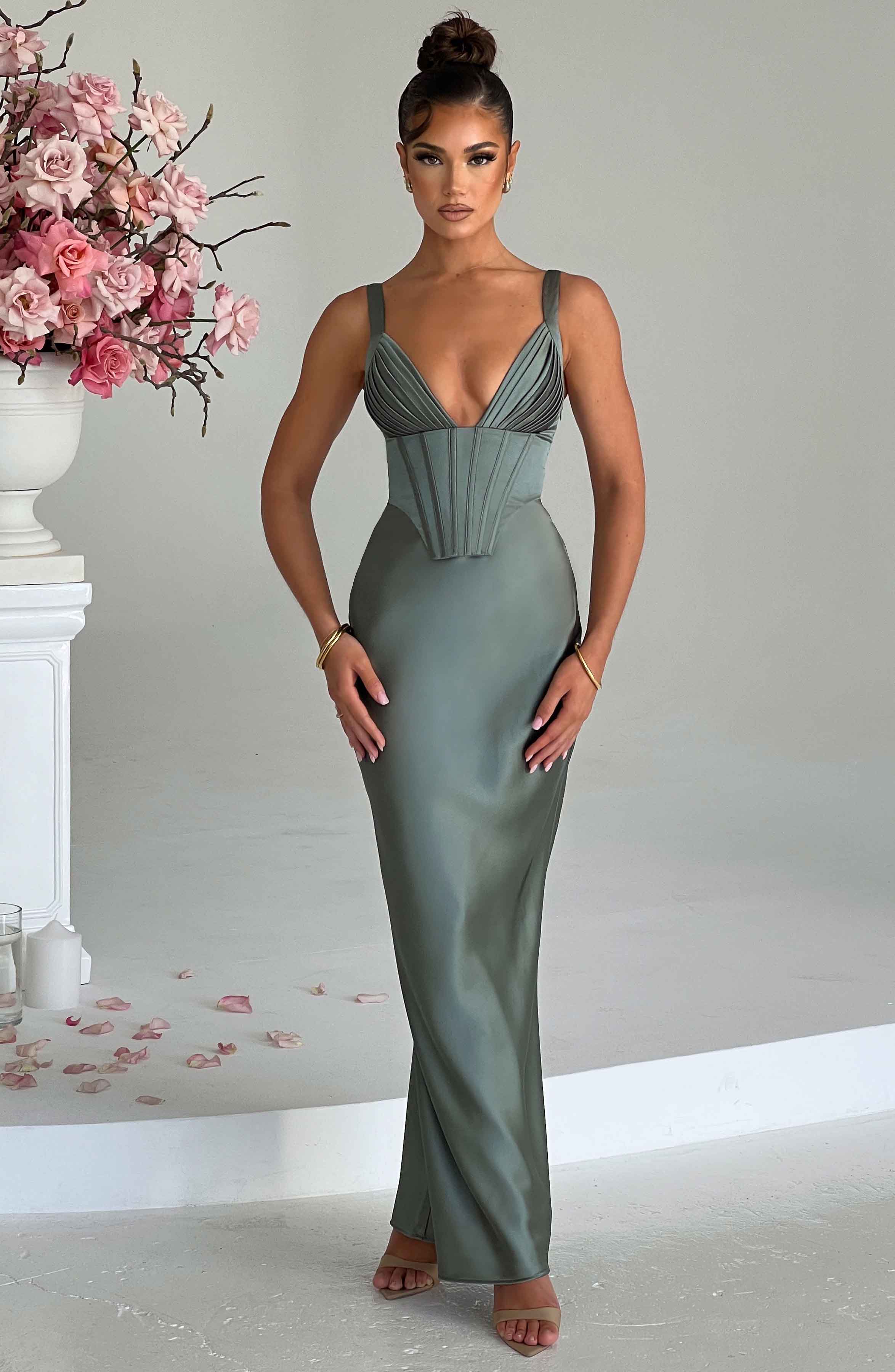 shae maxi dress The icon evolves. Our SHAE maxi refined in ivory, our perfect bridal look