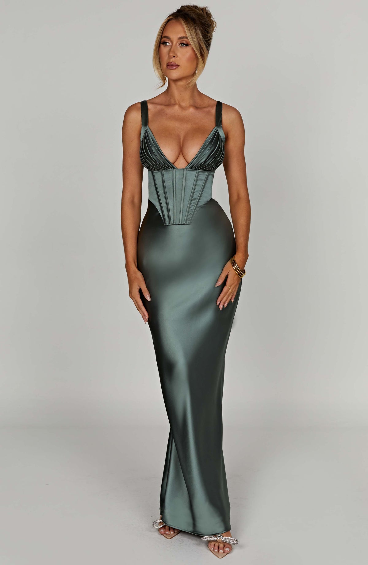 shae maxi dress The icon evolves. Our SHAE maxi refined in ivory, our perfect bridal look