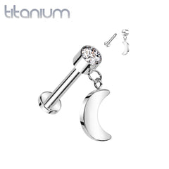 Labret aus Titan in Implantatqualität mit weißem Zirkonia, Halbmond und flacher Rückseite