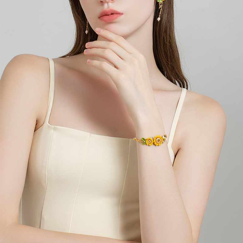 18K Luxury Sweet Bee Sunflower Flowers Enamel Bracelet