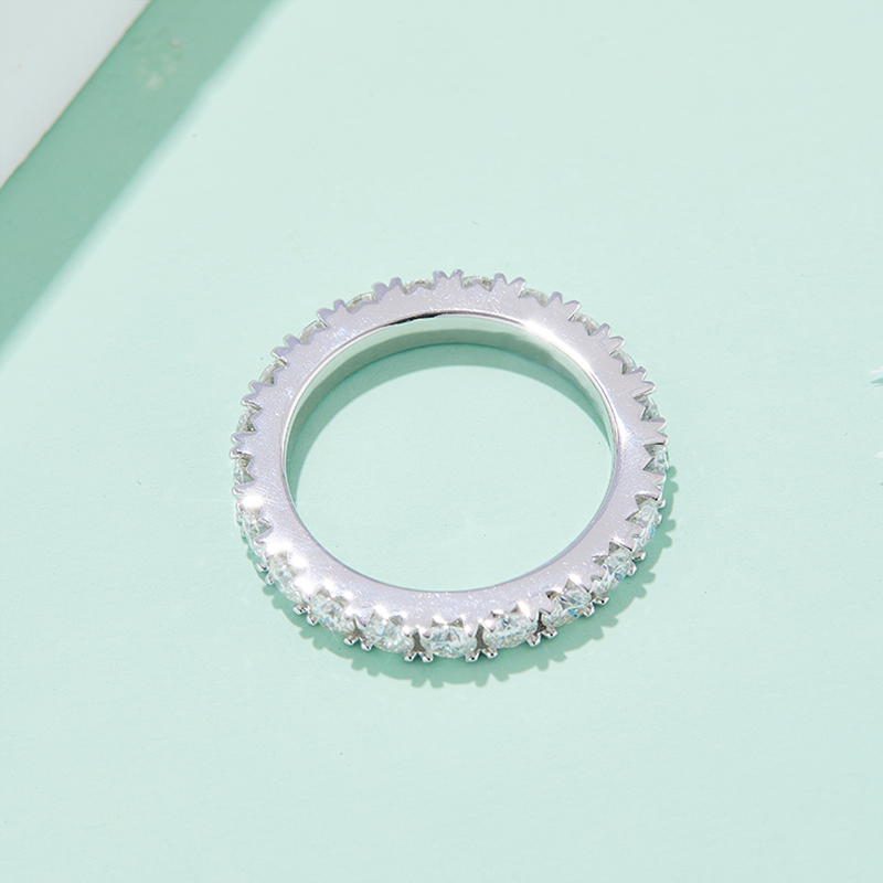 DEDEJILL Full Circle Pave S925 Sterling Silver Platinum-Plated Moissanite Ring - 3.0mm D Grade