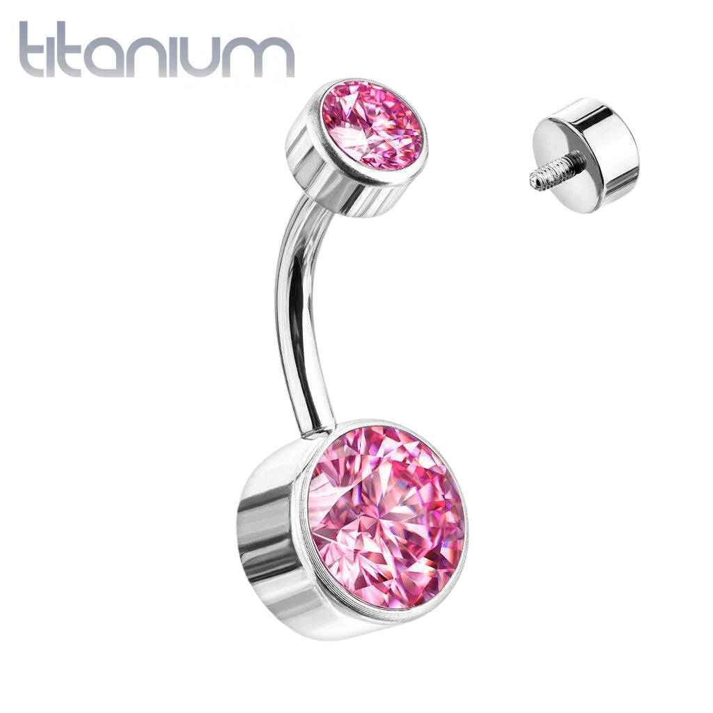 Bauchnabelpiercing aus Titan mit Innengewinde und rosafarbenem Edelstein