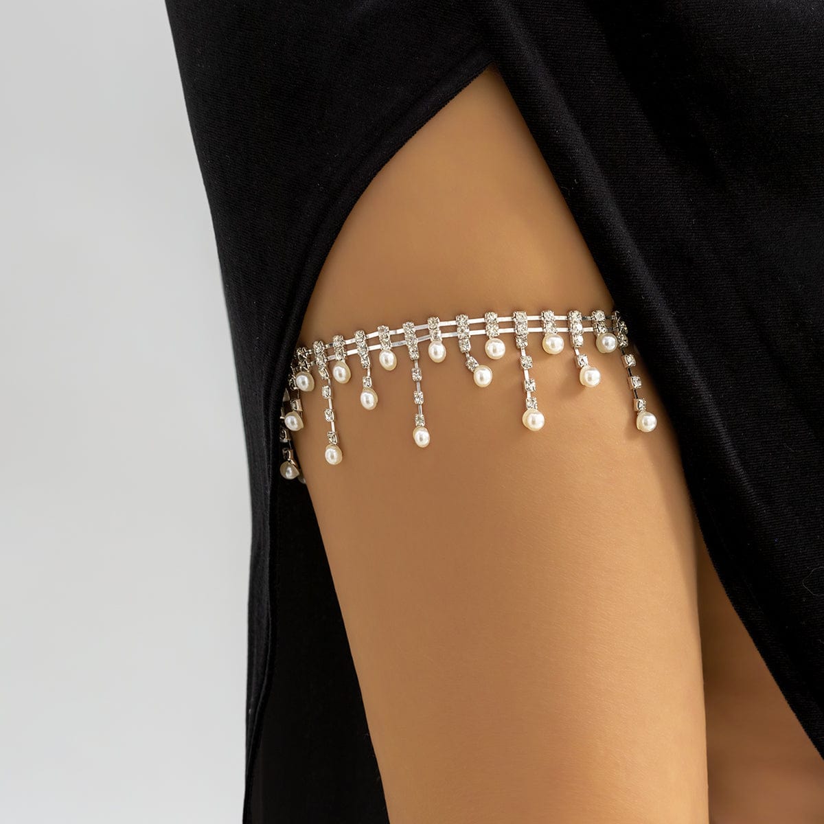 Boho Pearl Tassel Elastic Thigh Leg Chain