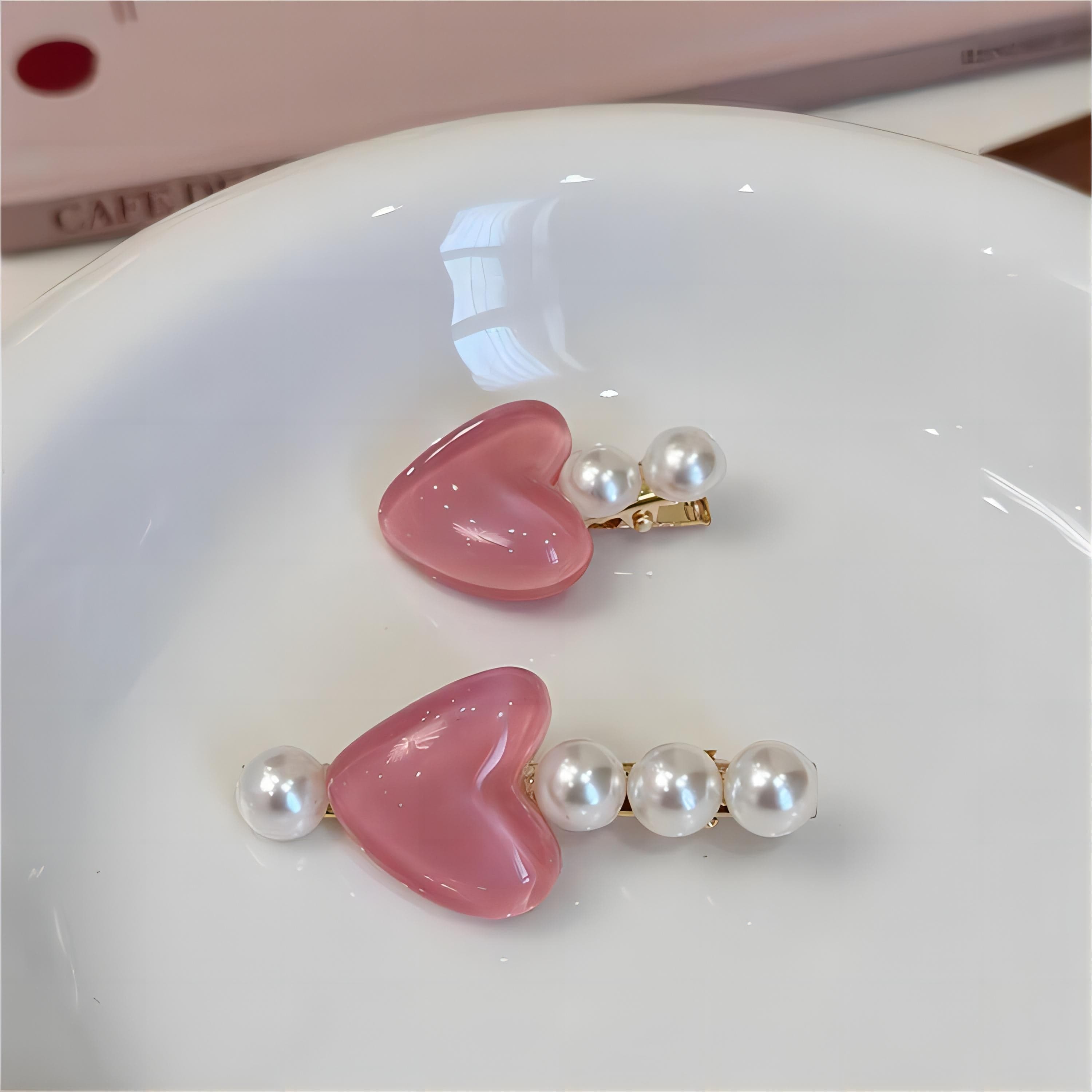 Chic 2 Pieces Crystal Heart Pearl Hair Clips Set