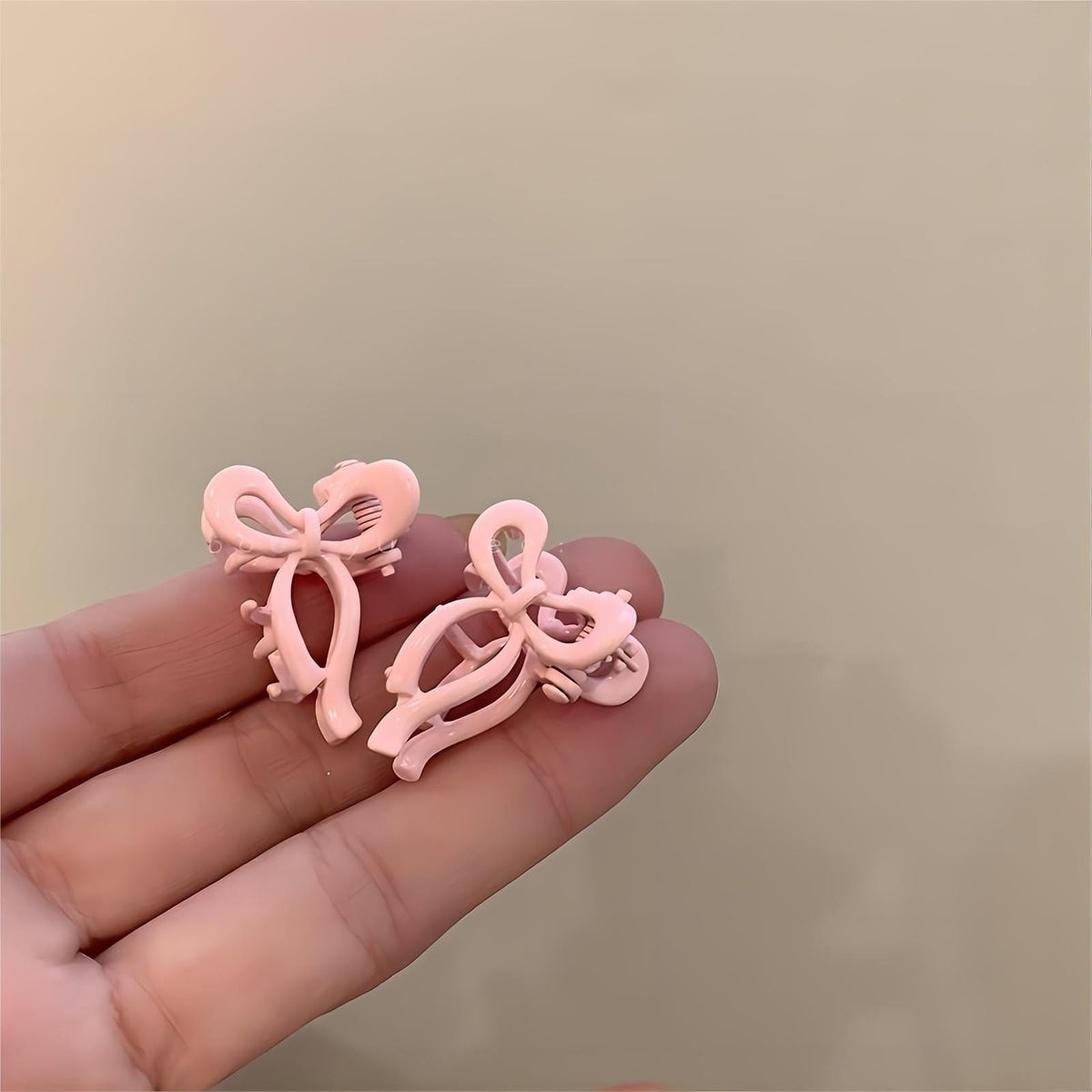 Chic 2 Pieces Enamel Ribbon Bowknot Hair Clips Set