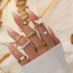 Chic 8 Pieces Butterfly Pearl Charm Stackable Ring Set