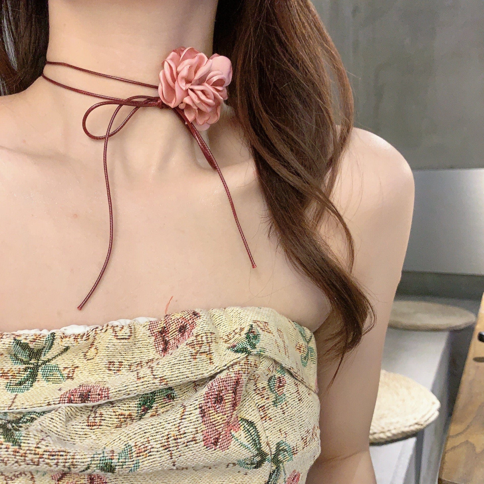 Chic Camellia Flower Wax Cord Collar Choker