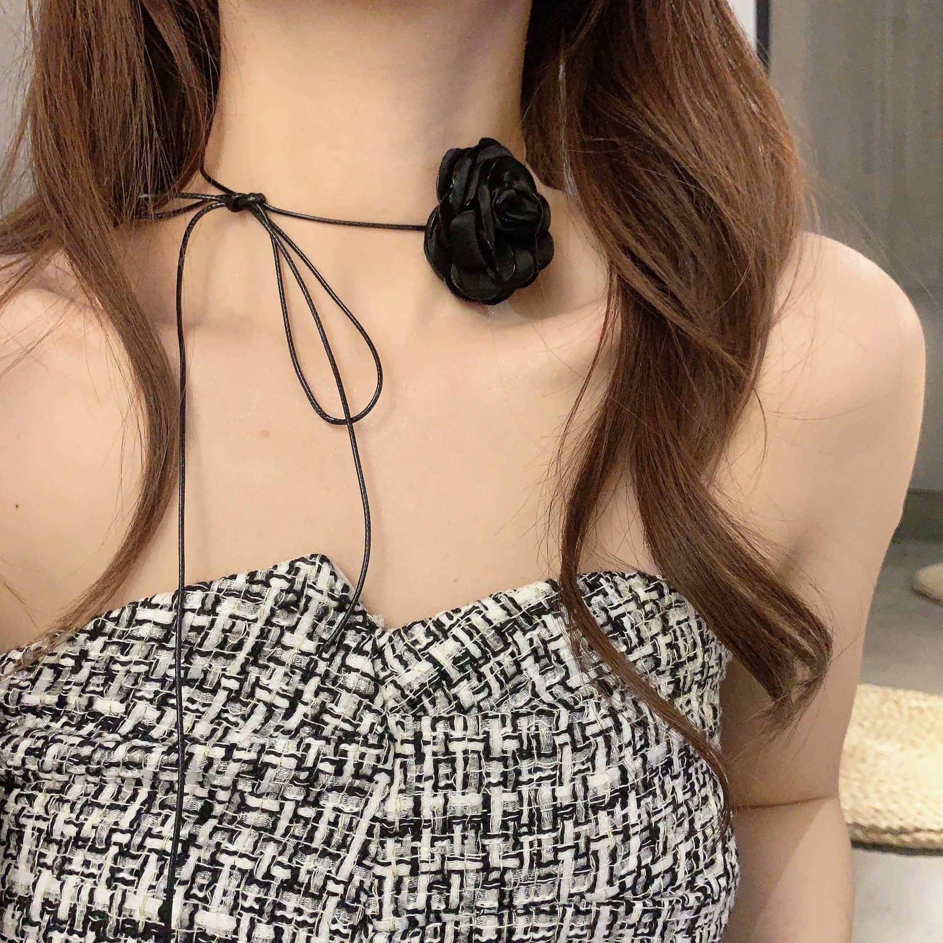 Chic Camellia Flower Wax Cord Collar Choker