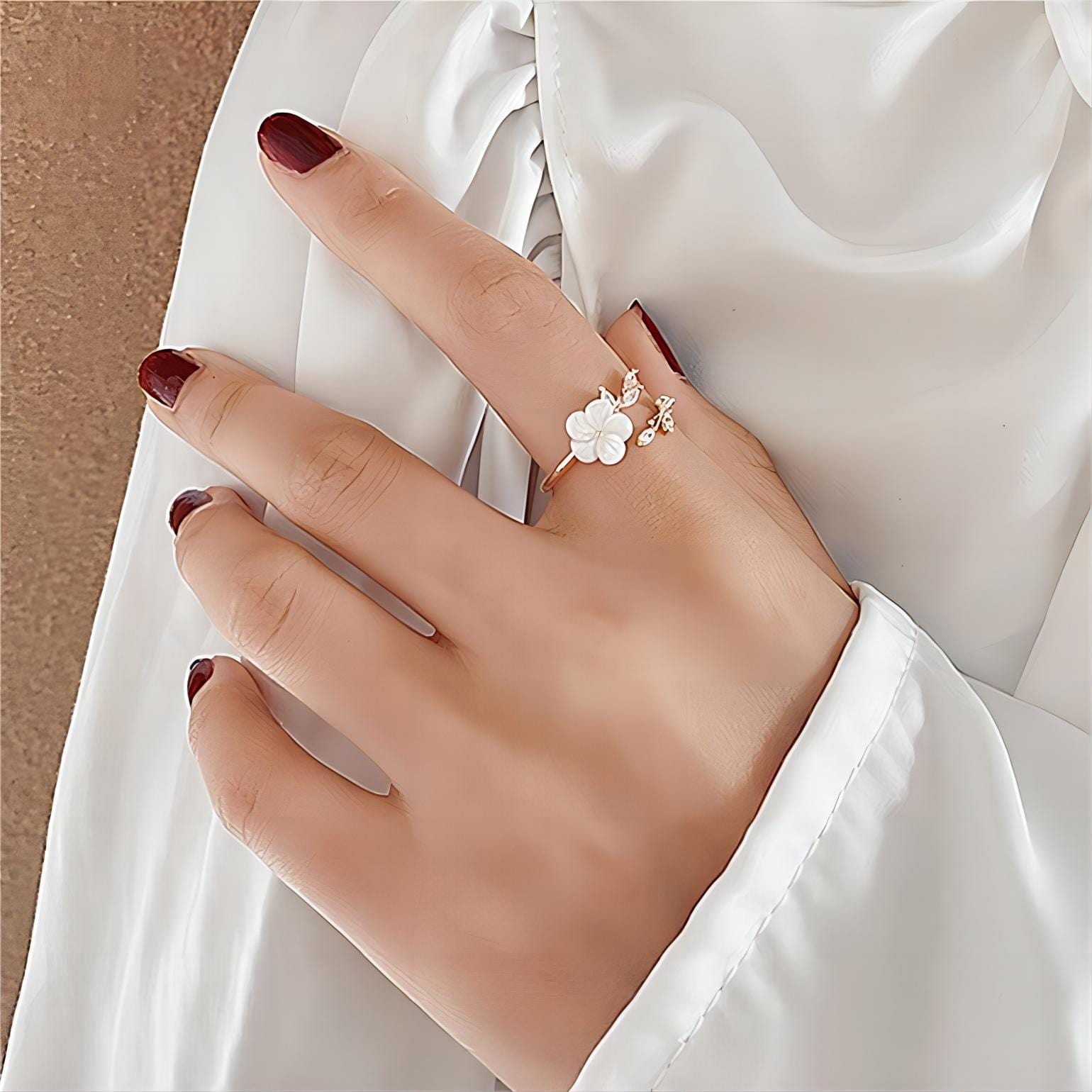 Chic CZ Inlaid Natural Pearl Shell Flower Ring