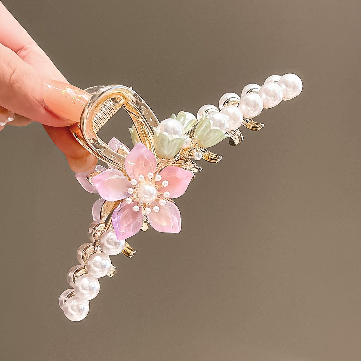 Chic Floral Pearl Chignon Claw Clip Hair Clip