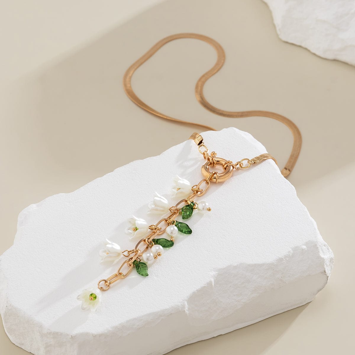 Chic Lily Of The Valley Herringbone Chain Necklace