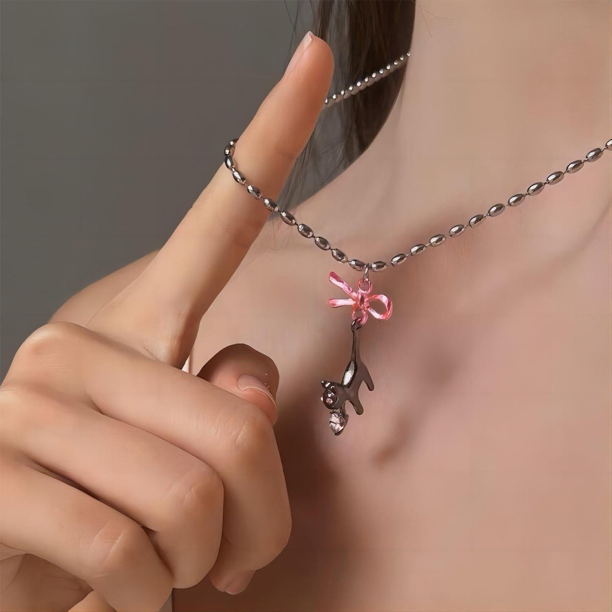 Chic Pink Crystal Heart Ribbon Cat Pendant Necklace