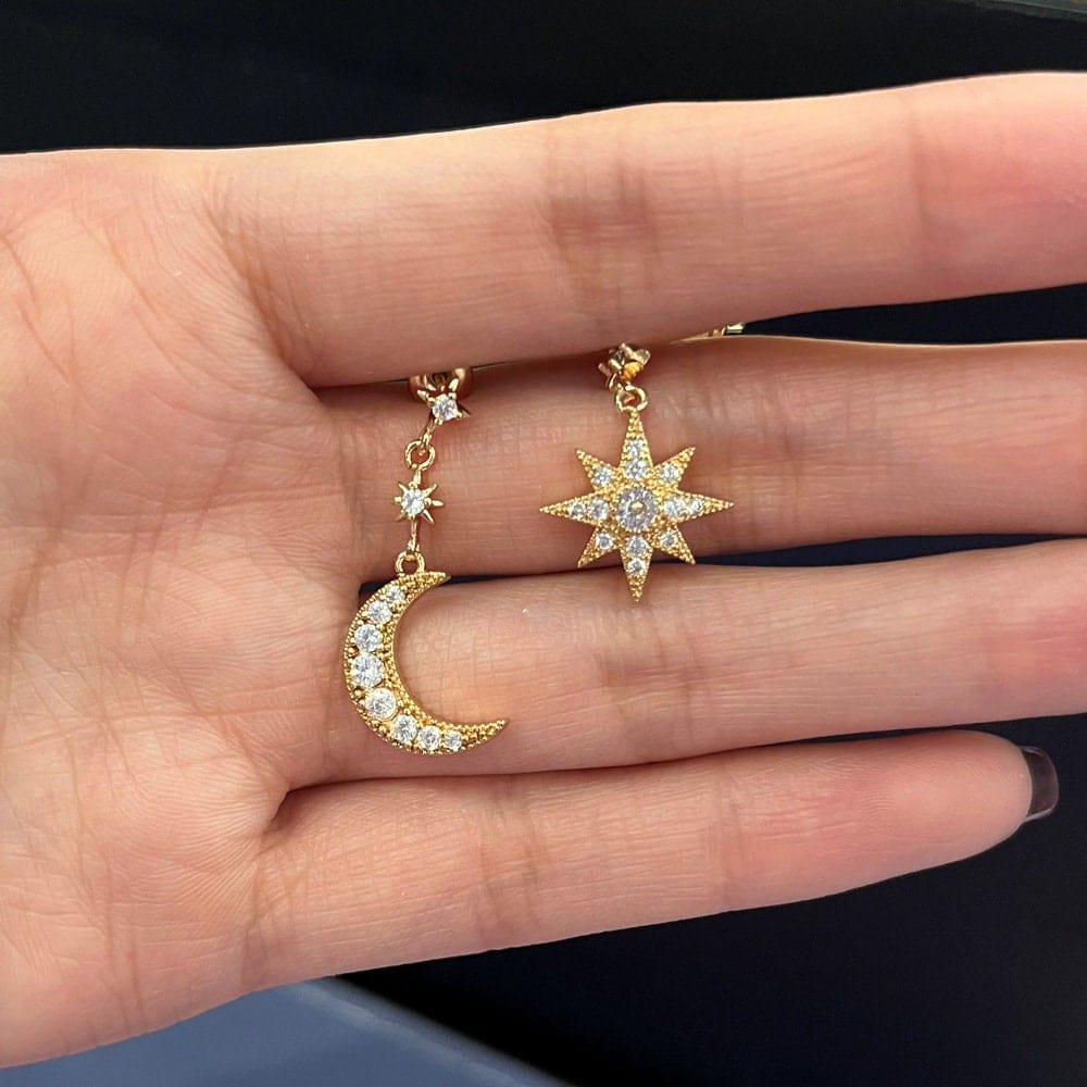 Chic Rhinestone Inlaid Moon Star Dangle Earrings