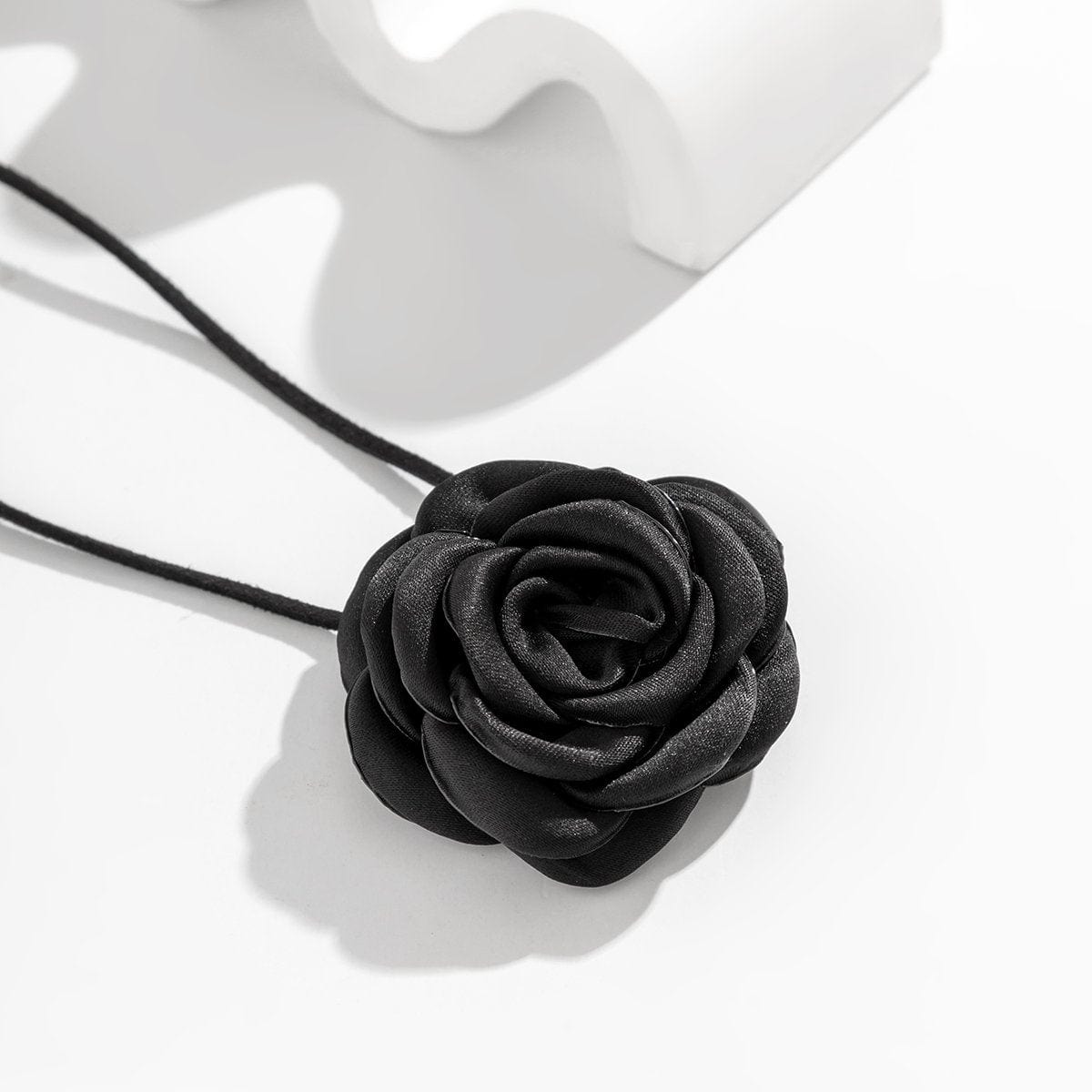 Chic Rose Flower Velvet Collar Choker