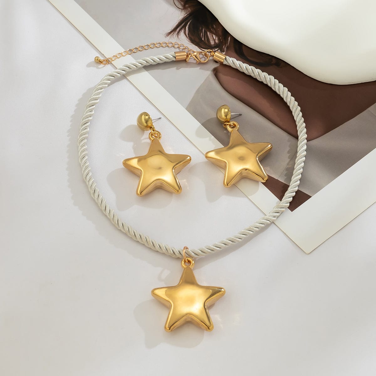 Chic Star Necklace Earrings Set