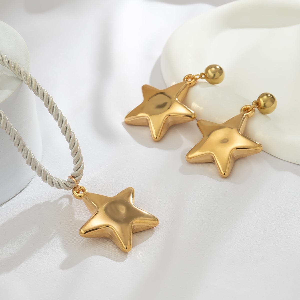 Chic Star Necklace Earrings Set