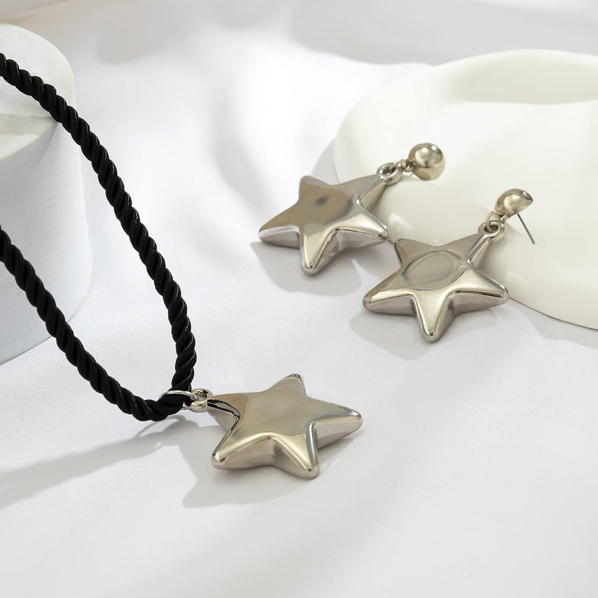 Chic Star Necklace Earrings Set