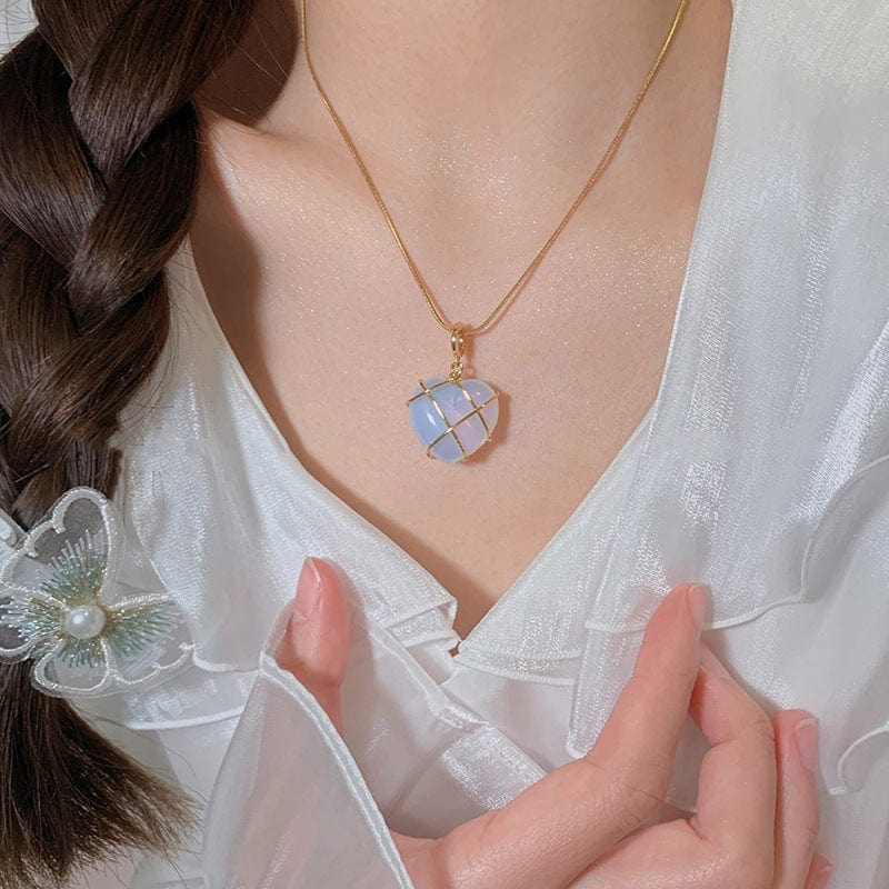 Dainty 18K Gold Filled Opal Heart Pendant Choker Necklace