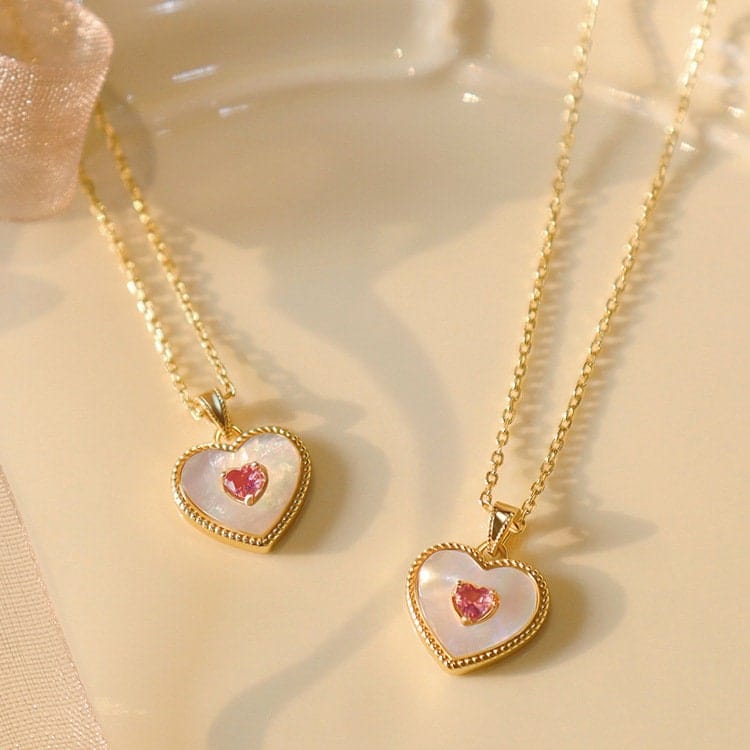 Dainty 18K Gold Filled Rhinestone Inlaid Natural Shell Heart Pendant Necklace