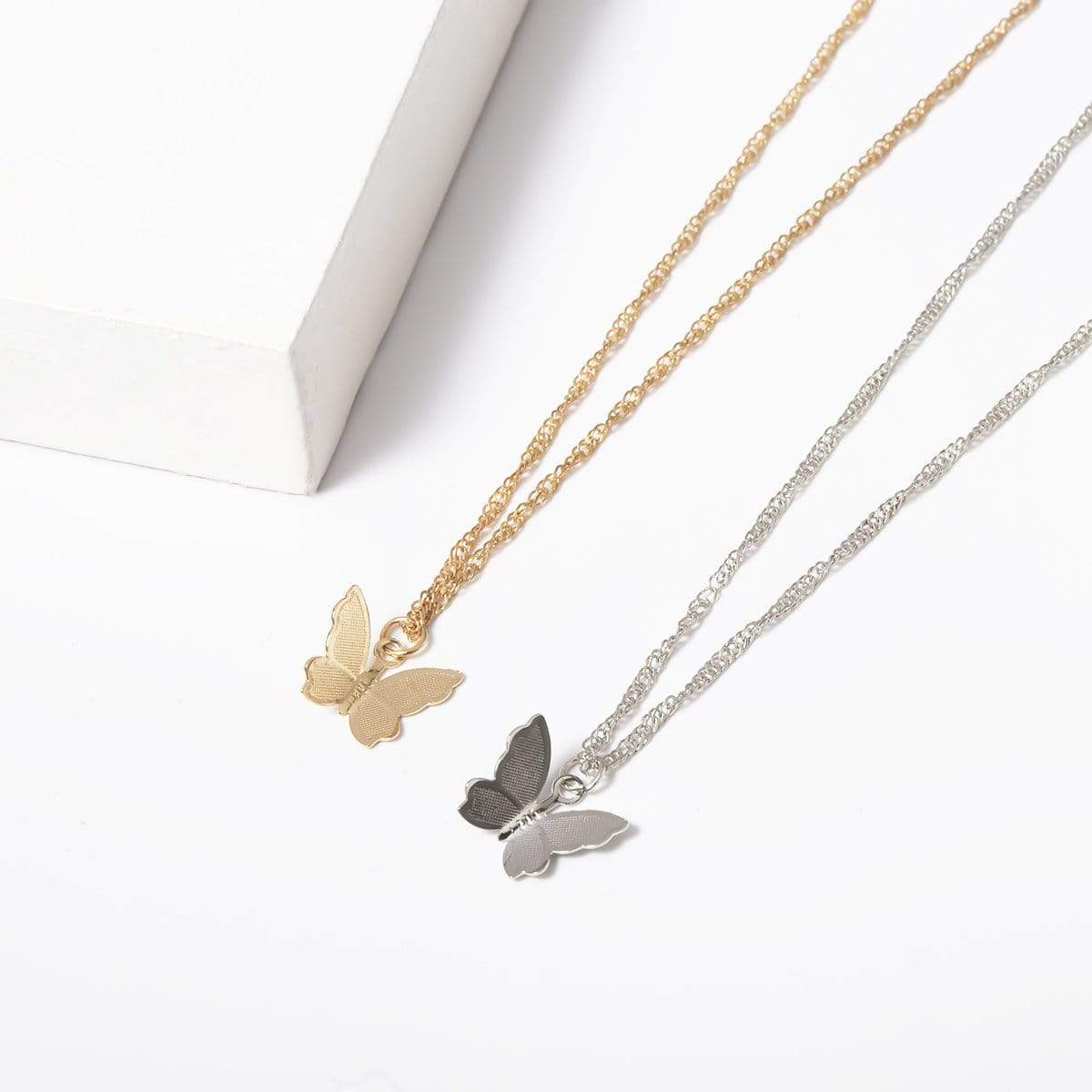 Dainty Gold Silver Tone Butterfly Pendant Choker Necklace