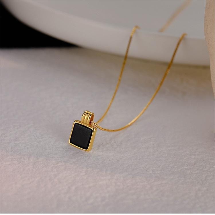 Dainty S925 Sterling Silver Enamel Square Pendant Box Chain Necklace