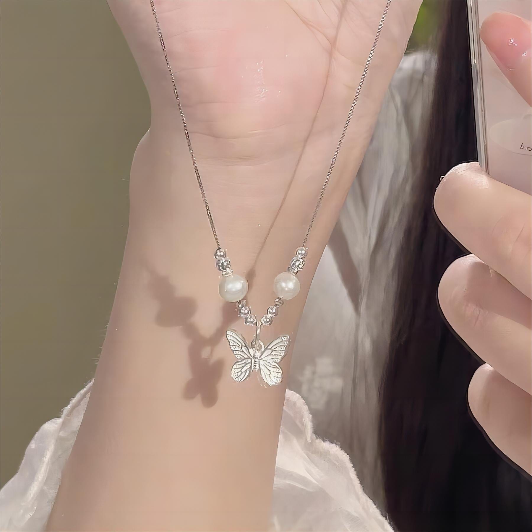 Dainty Silver Butterfly Necklace