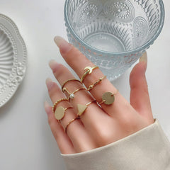 Geometric 9 Pieces Metallic Rings Set