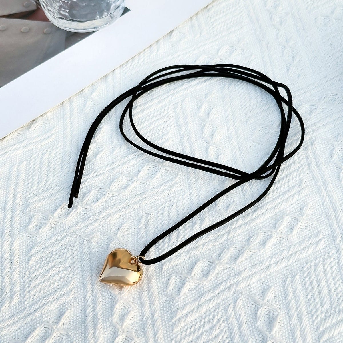 Geometric Heart Pendant Velvet String Necklace