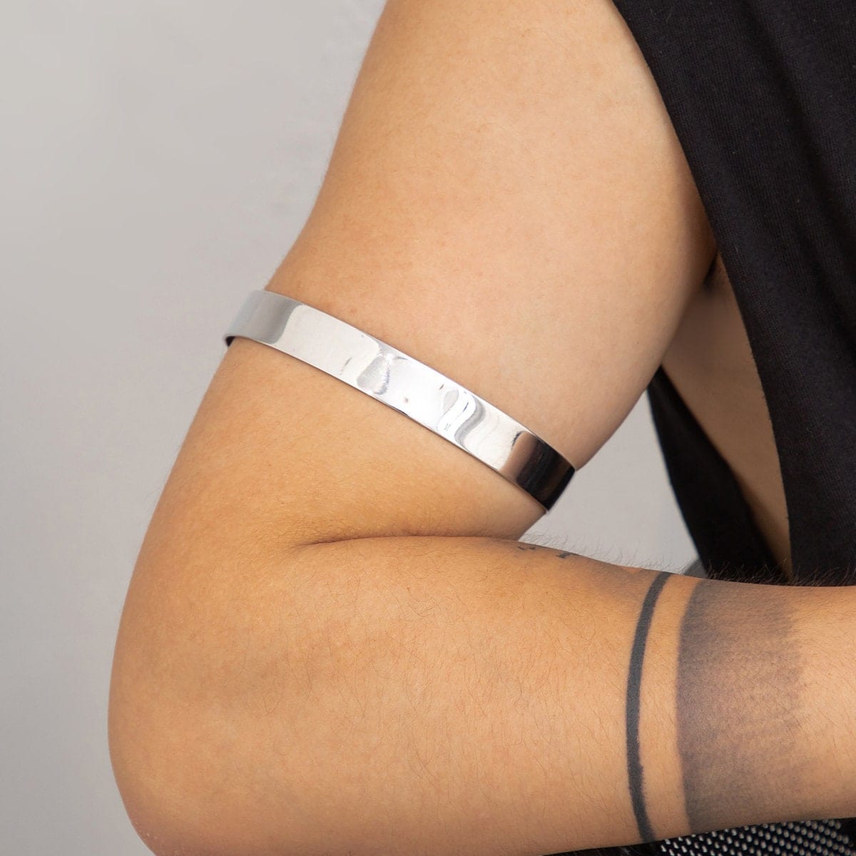 Minimalist Hammered Upper Arm Cuff