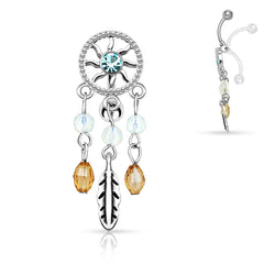 Bauchnabelpiercing im Vintage-Stil mit Traumfänger-Motiv