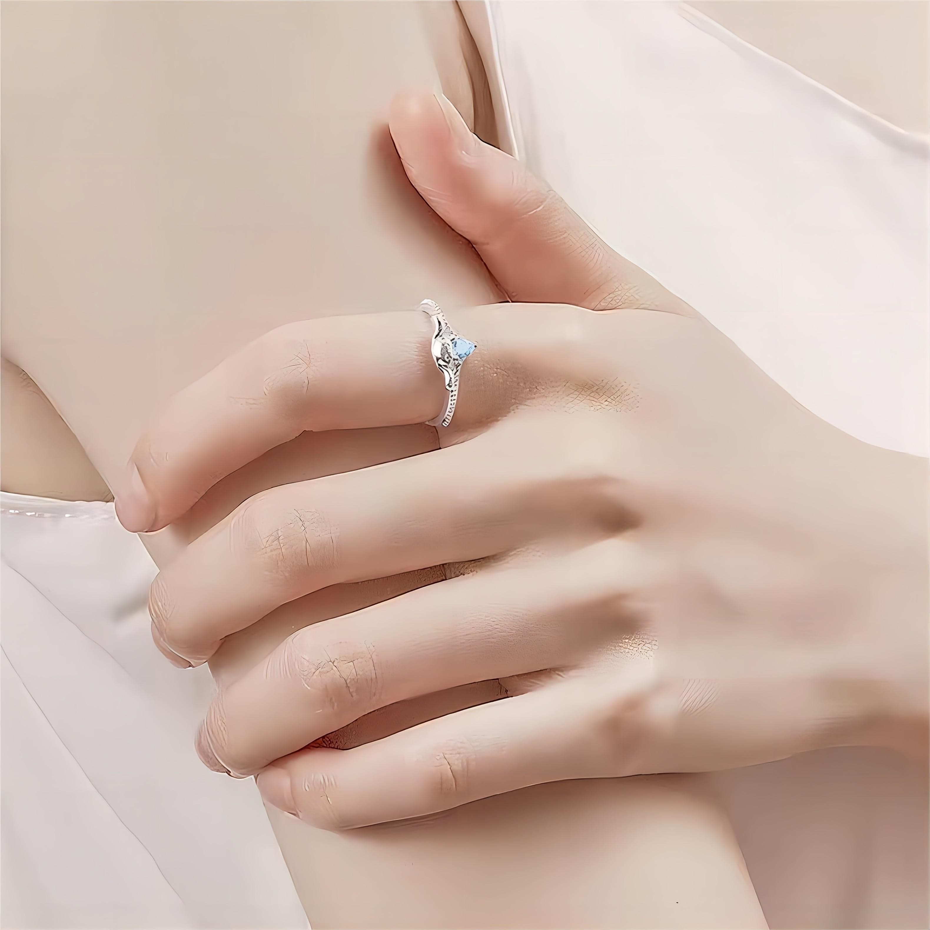 Sanrio Cinnamoroll Crystal Heart Ring